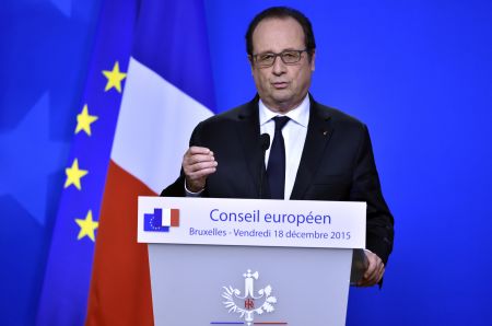 Ολάντ: Κλείνουν οι στρόφιγγες για το παράνομο πετρέλαιο των τζιχαντιστών