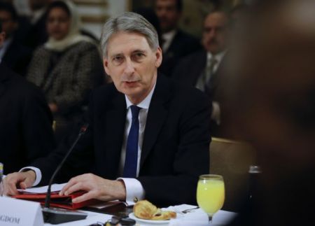 Ν. Κοτζιάς: Συναντάται την Πέμπτη με τον βρετανό ομόλογό του