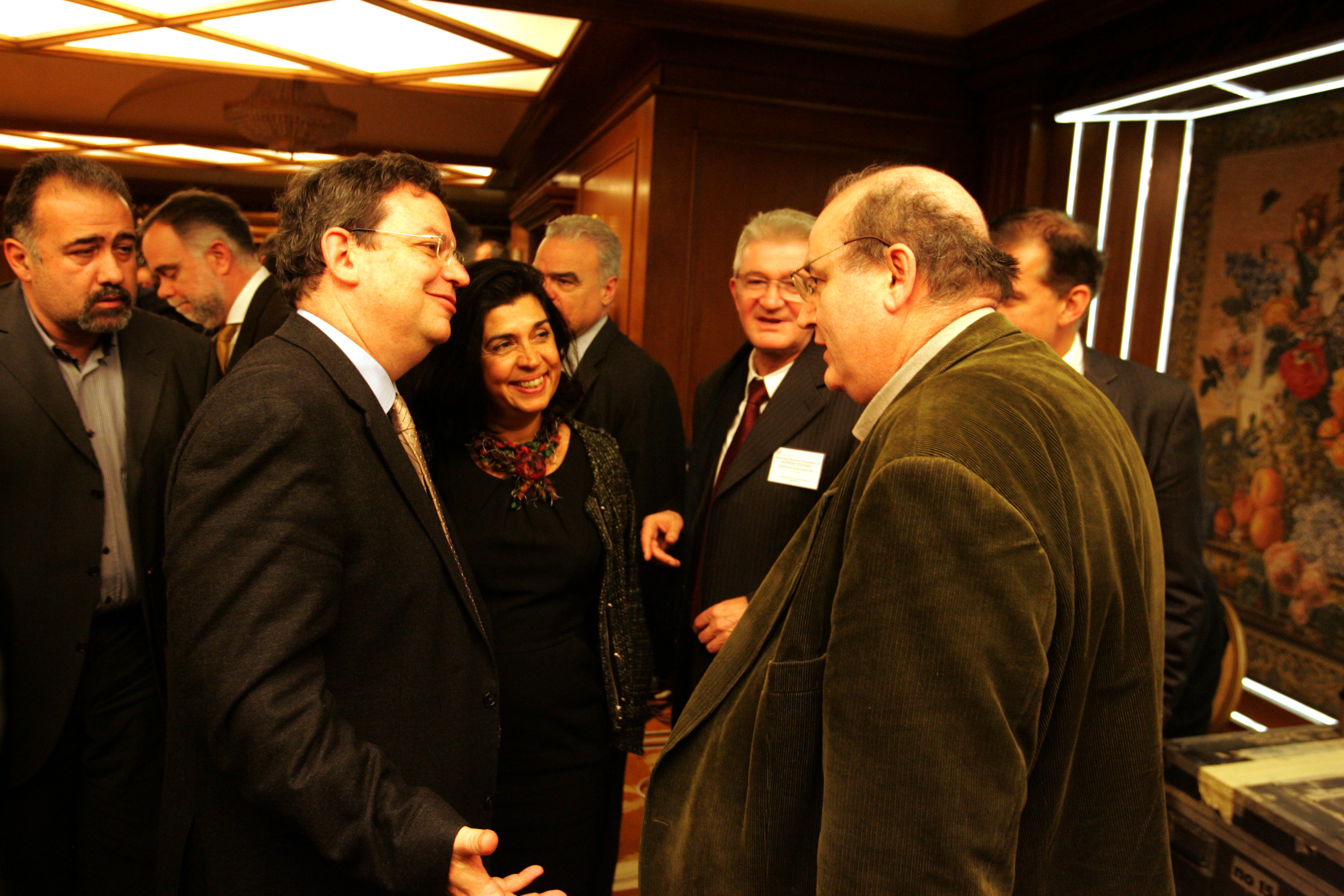 Συμφωνία Φίλη – πρυτάνεων για δύο νομοσχέδια μετά τον διάλογο