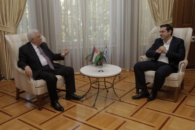 PM Tsipras welcomes Palestinian President Abbas in Athens