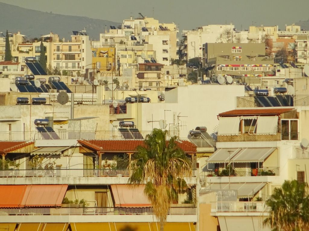 Κατά 5,1% μειώθηκαν οι τιμές των ακινήτων το 2015