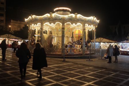 Πώς θα λειτουργήσει η αγορά την παραμονή των Χριστουγέννων