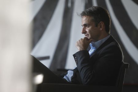 WSJ: Αχτίδα ελπίδας ενδεχόμενη εκλογή Μητσοτάκη στην ηγεσία της ΝΔ