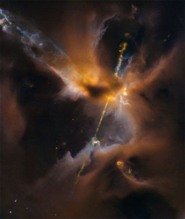 To Hubble βλέπει ένα άστρο να αναγγέλλει τη γέννησή του