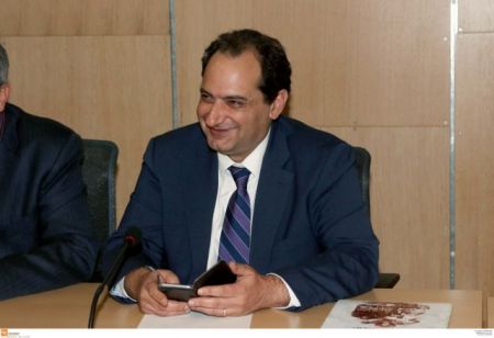 Σπίρτζης: «Μέσα στον Γενάρη ξεκινά ο διαγωνισμός για τις τηλεοπτικές άδειες»