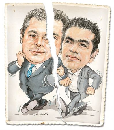 Δέσμιοι των εκβιασμών τους