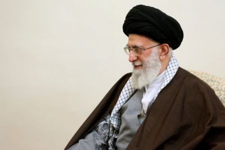 Επιφυλακτικός απέναντι στις ΗΠΑ ο Αγιατολάχ Αλί Χαμενεΐ