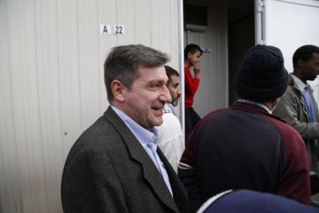 Γ. Καμίνης: Να υπάρξει στέγαση προσφύγων σε διαμερίσματα σε όλη την Αττική