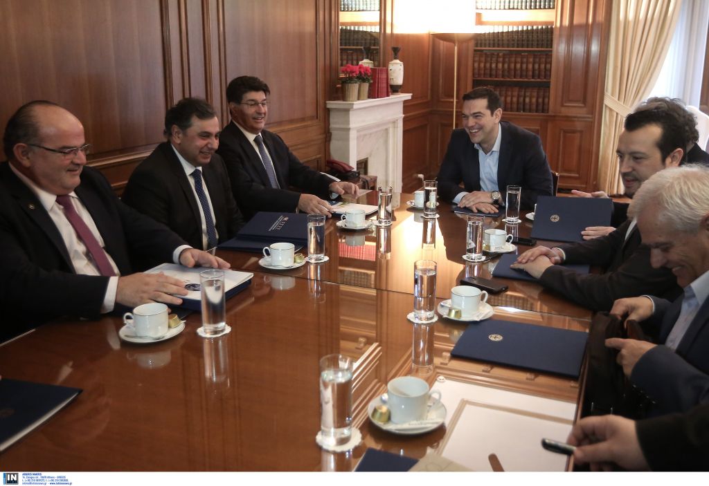 Το deal Τσίπρα με τους εργοδότες για το Ασφαλιστικό