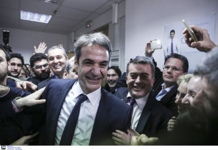 Διεθνή ΜΜΕ: Ο Μητσοτάκης θα ασκήσει πίεση στον Τσίπρα