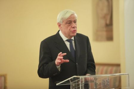 Παυλόπουλος: Αμφίβολης αποτελεσματικότητας η αυστηρή λιτότητα