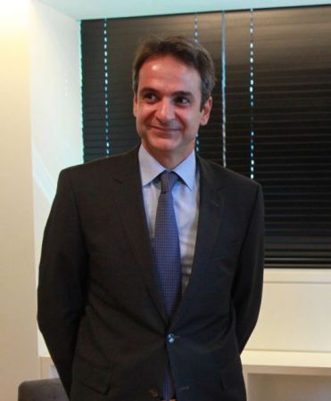 Γιατί ο Κυριάκος ταράζει το Μαξίμου