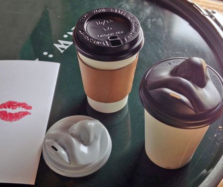 Αναζωογονητικό φιλί καφεΐνης