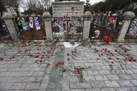 Νταβούτογλου: Ο βομβιστής μπήκε στην Τουρκία ως πρόσφυγας