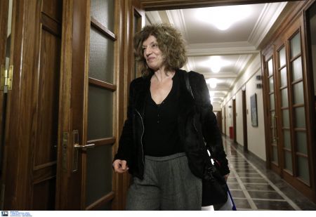 Σία Αναγνωστοπούλου: «Δεν υπάρχει τίποτα πονηρό» στην διάταξη που αποδίδεται στην Μπέτυ Μπαζιάνα