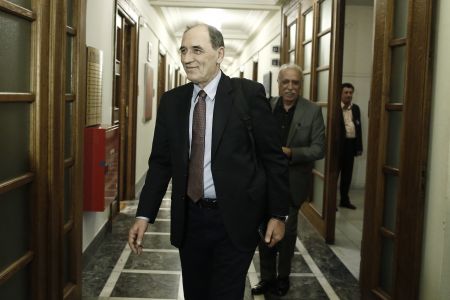 Γ.Σταθάκης: Ανάπτυξη έως και 1,5% του ΑΕΠ το 2016