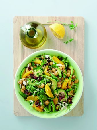 Πράσινη σαλάτα με πορτοκάλι