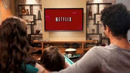 Για λογοκρισία κατηγορείται το Netflix