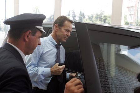 Technical teams begin first review of Greece’s third bailout program