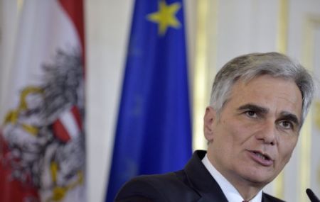 «Πλαφόν» στους πρόσφυγες που θα δεχθεί βάζει η Αυστρία