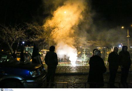 Εγκλωβισμένος επί δώδεκα ώρες ο υπουργός Αγροτικής Ανάπτυξης στην Κομοτηνή