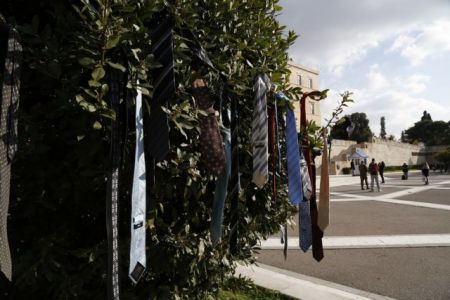 «Ποιος θα πρωτομπεί στο… ελικόπτερο;»