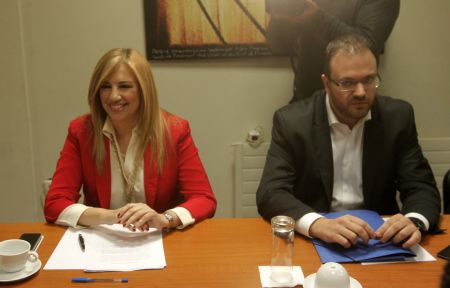 Δημοκρατική Συμπαράταξη για ΔΟΛ: Η Κυβέρνηση έχει τον πρώτο και αποφασιστικό ρόλο