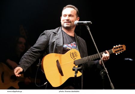 Κώστας Μακεδόνας: Αφιέρωμα στην μελοποιημένη ποίηση