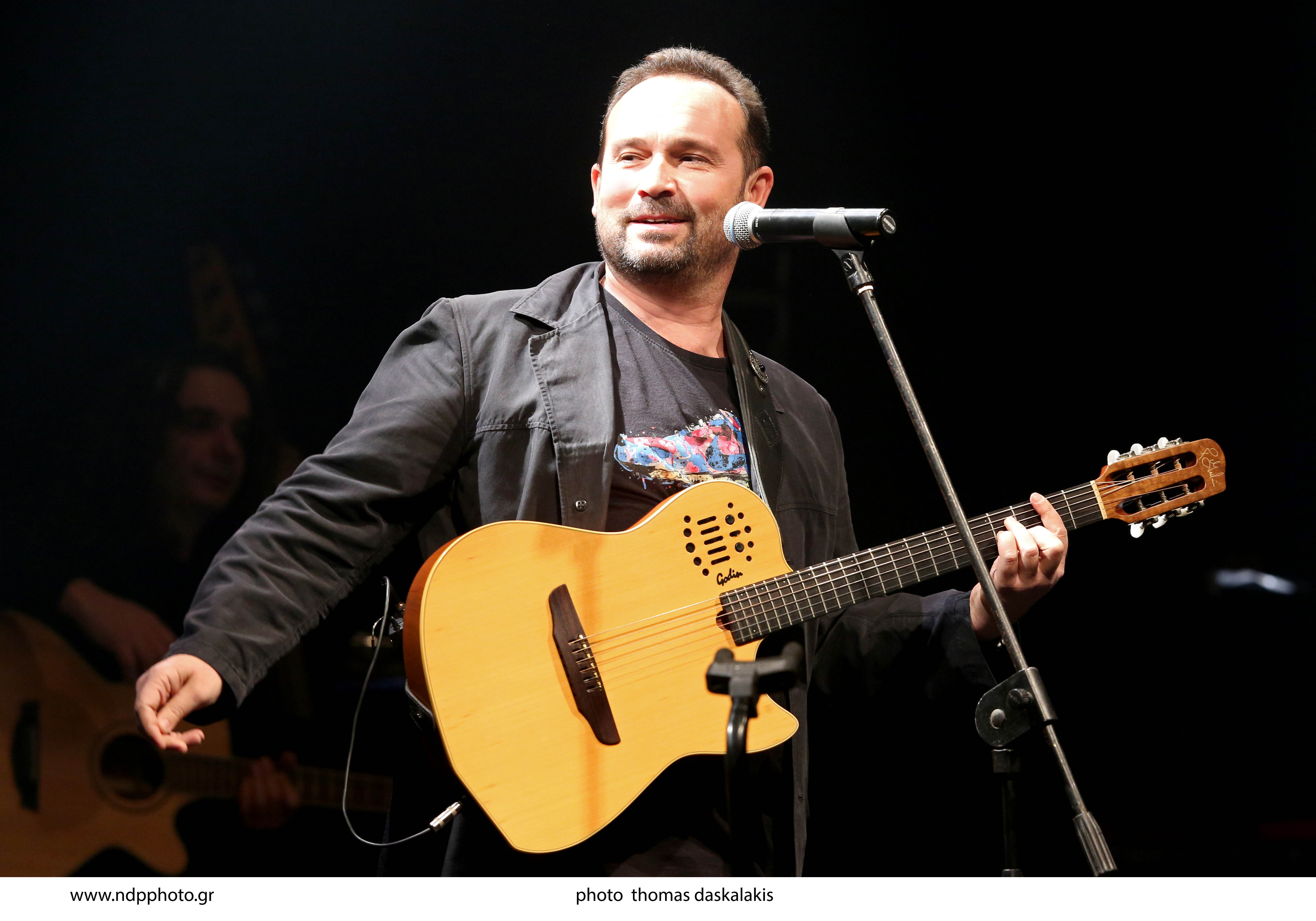 Κώστας Μακεδόνας: Αφιέρωμα στην μελοποιημένη ποίηση