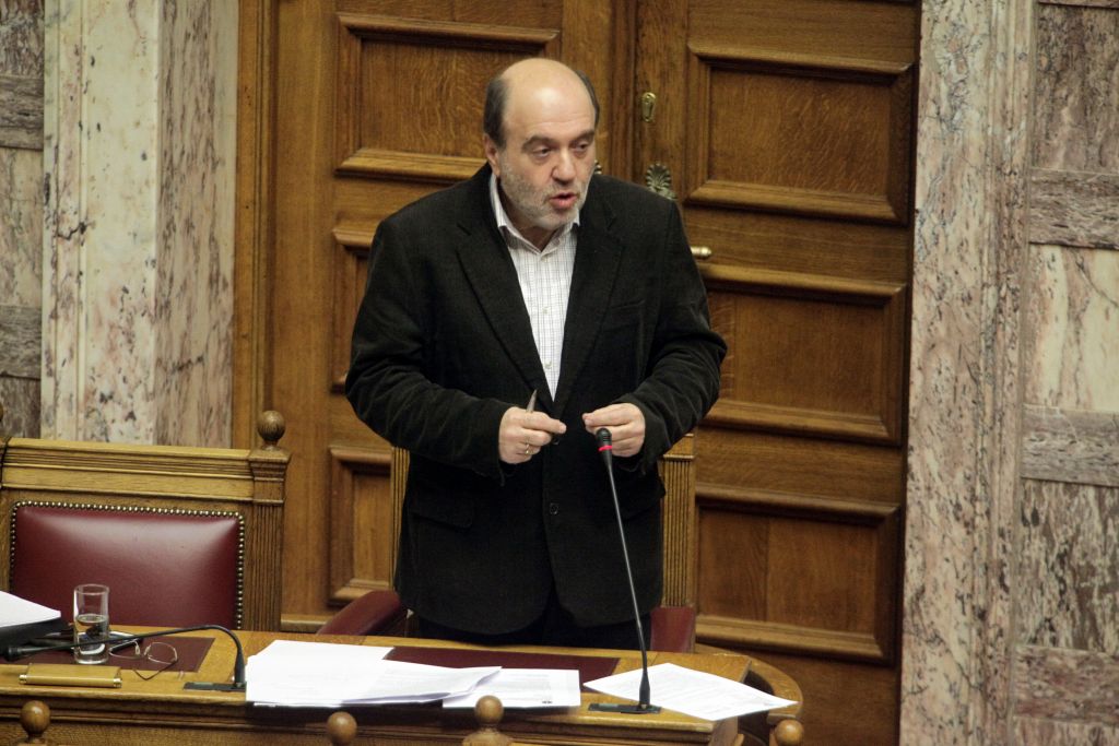 Αλεξιάδης: Δεν αλλάζει το φορολογικό καθεστώς της ναυτιλίας