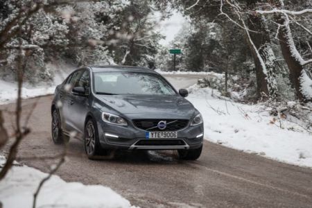 Volvo S60 Cross Country D4: Μοναδικό στο είδος του