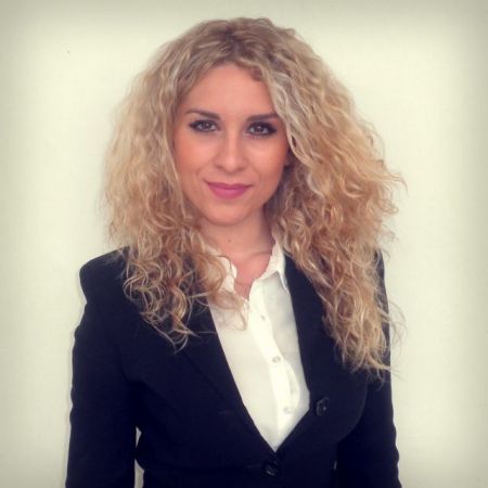 Η 25χρονη με το… δανεικό τρακτέρ