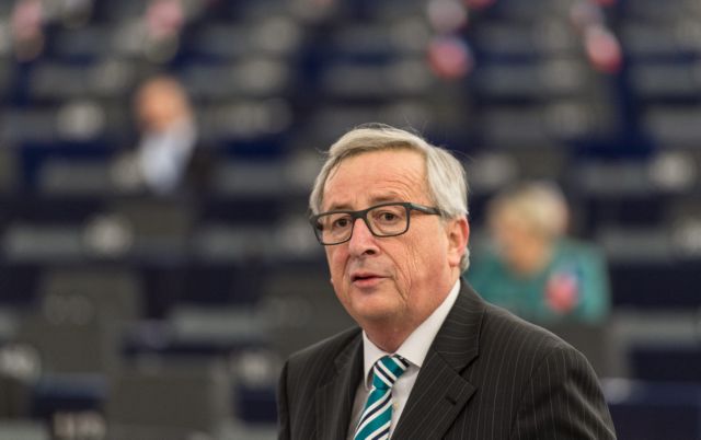 Juncker: “Closing Greek borders is not legal or politically acceptable”