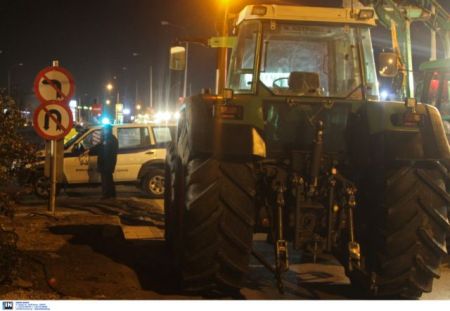 Βγήκαν τα τρακτέρ, απειλούν να κλείσουν τον δρόμο προς το Βενιζέλος
