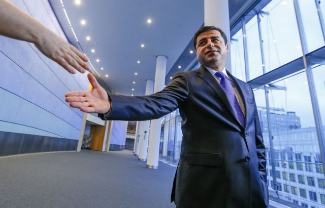 PM Tsipras receives Chairman of Turkey’s HDP in Parliament