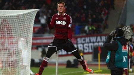 Έρχεται για να υπογράψει στην ΑΕΚ ο Πέκχαρτ