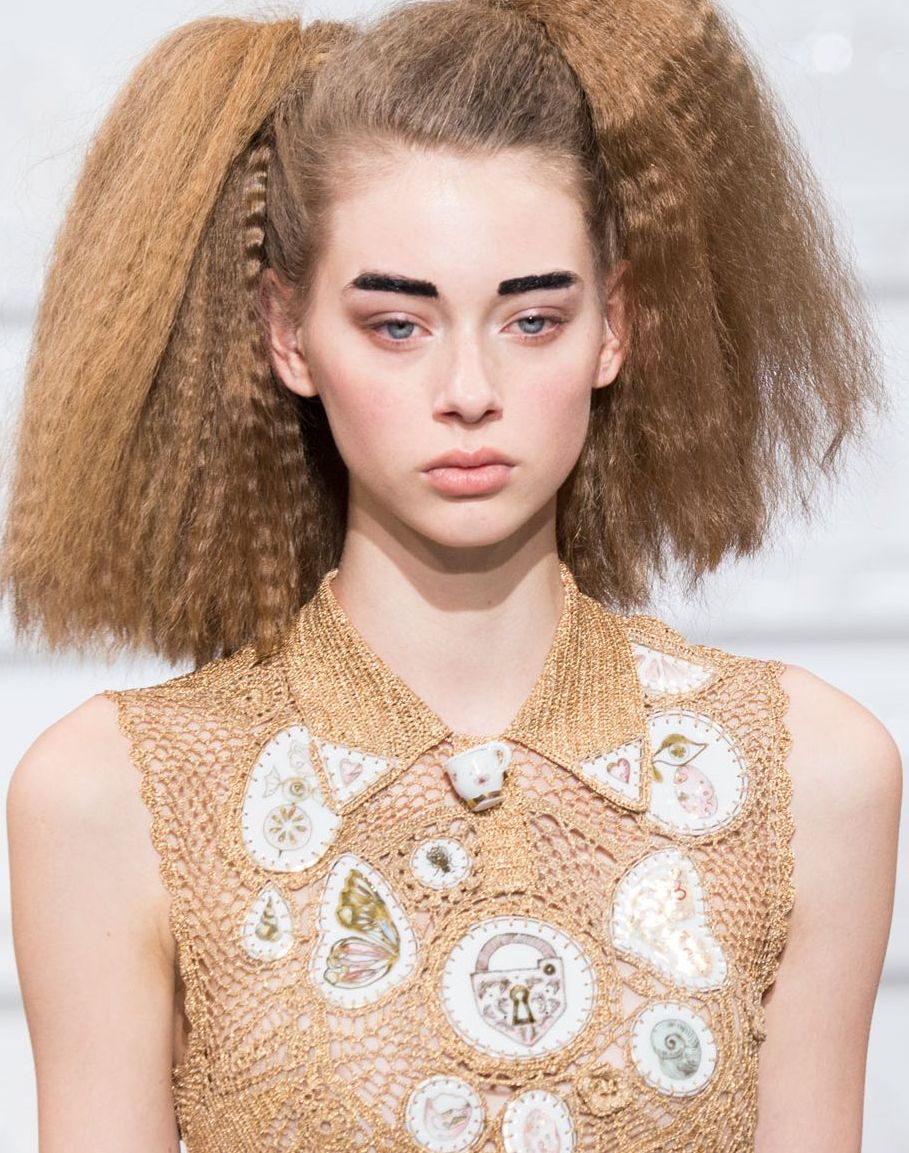 4 casual στοιχεία στις ανοιξιάτικες haute couture κολεξιόν