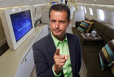 Ατζούν Ιλίτζαλι: Ποιος είναι ο Τούρκος που λέει ότι εξασφάλισε τηλεοπτική άδεια στην Ελλάδα