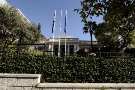 Νέες κοινωνικές παροχές ετοιμάζεται να ανακοινώσει η κυβέρνηση