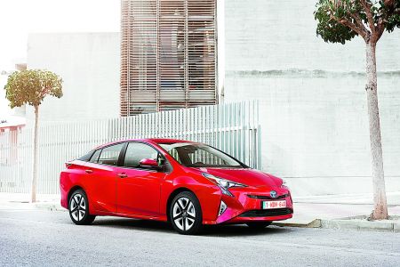 1,52 εκατ. πωλήσεις υβριδικών – ηλεκτρικών Toyota το 2017