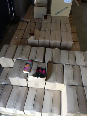 Διακινούσαν «μαϊμού» σαμπουάν και κρεμοσάπουνα για παιδιά