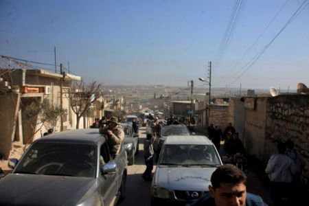 Τουρκία: Κλειστά τα σύνορα με Συρία –  Χιλιάδες εγκαταλείπουν το Χαλέπι