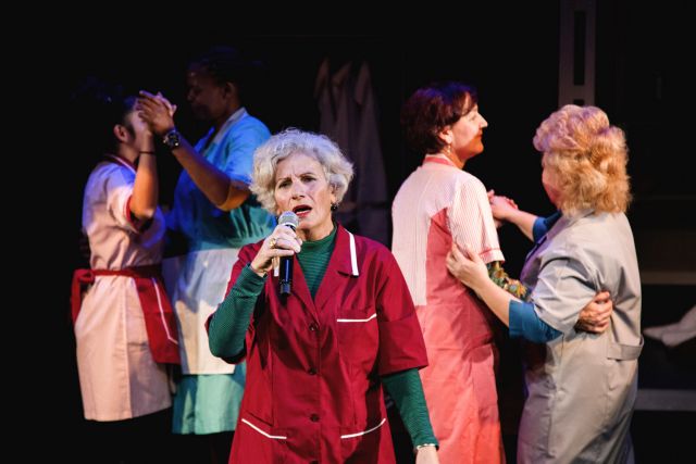 «Καθαρή πόλη» στη Στέγη