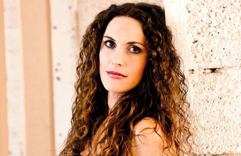 Η Κορίνα Λεγάκη «Αυτοπροσώπως» στον Νίκο Θρασυβούλου