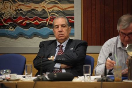 ΠΙΣ: Καίριο πλήγμα στα μικρομεσαία ιατρεία επιφέρει το πολυνομοσχέδιο