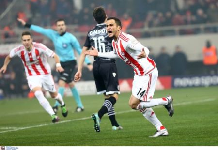 Συνεχίζει αήττητος ο Ολυμπιακός, νίκησε 1-0 και τον ΠΑΟΚ