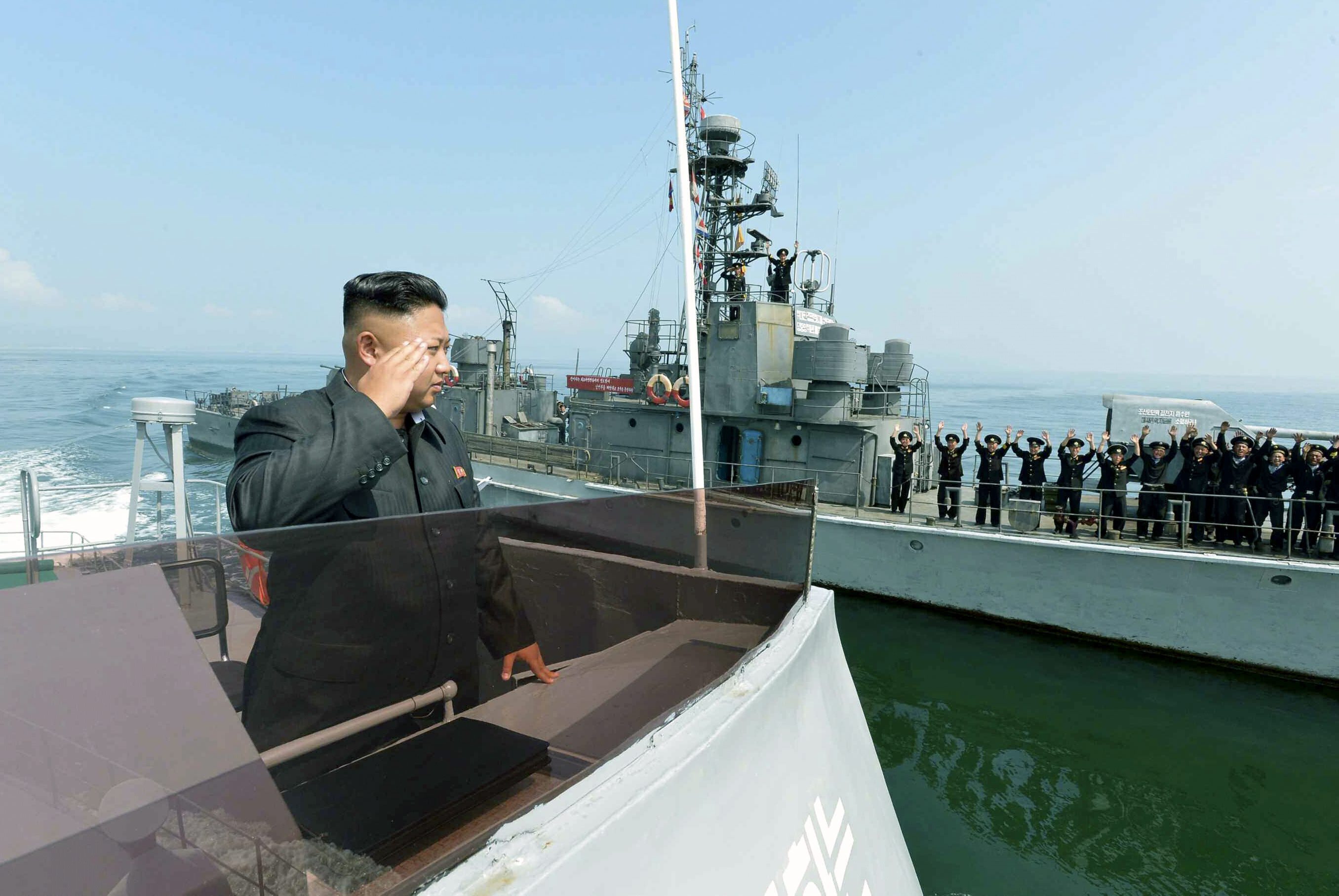 Ν.Κορέα: Πυρά σε βορειοκορεατικό σκάφος με φόντο τη δοκιμή