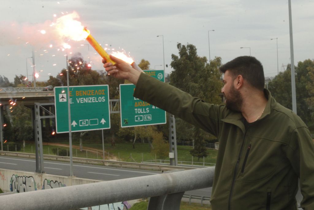 Κλειστή για μια ώρα έμεινε η Αττική Οδός στο ύψος του Κορωπίου