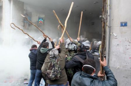 Ο δρόμος της καταστροφής