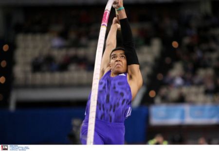 Πέμπτος στον κόσμο ο Καραλής στο επί κοντώ